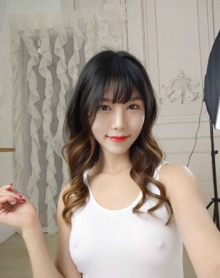 免费亚洲黄色_中英字幕1080