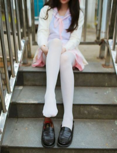 美女很黄是免费的_720在线手机播放